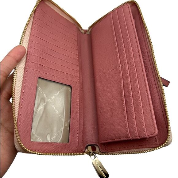 MICHAEL KORS JET SET TRAVEL CONTINENTAL WALLET IN BALLET MULTI - Picture 6 of 11